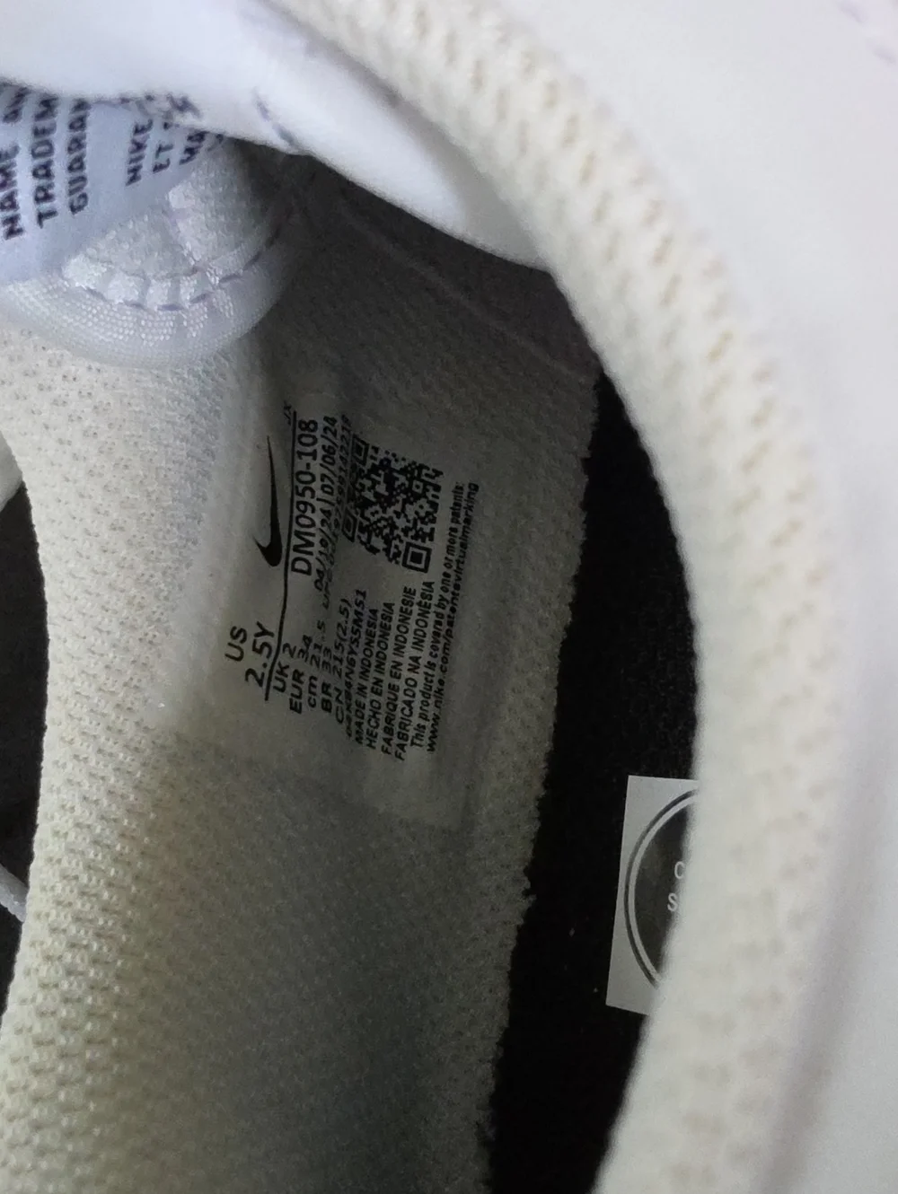 Kids Nike White Sneakers with Black Swoosh Size 2.5y